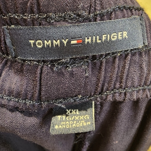 TOMMY HILFIGER NAVY BLUE SHORT SIZE 2XL - Picture 6 of 8